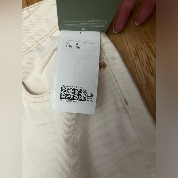 BNWT H&M Straight-leg Mid-rise Jeans - Picture 8 of 10